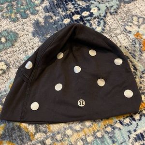 Lululemon polka dot reflective running hat